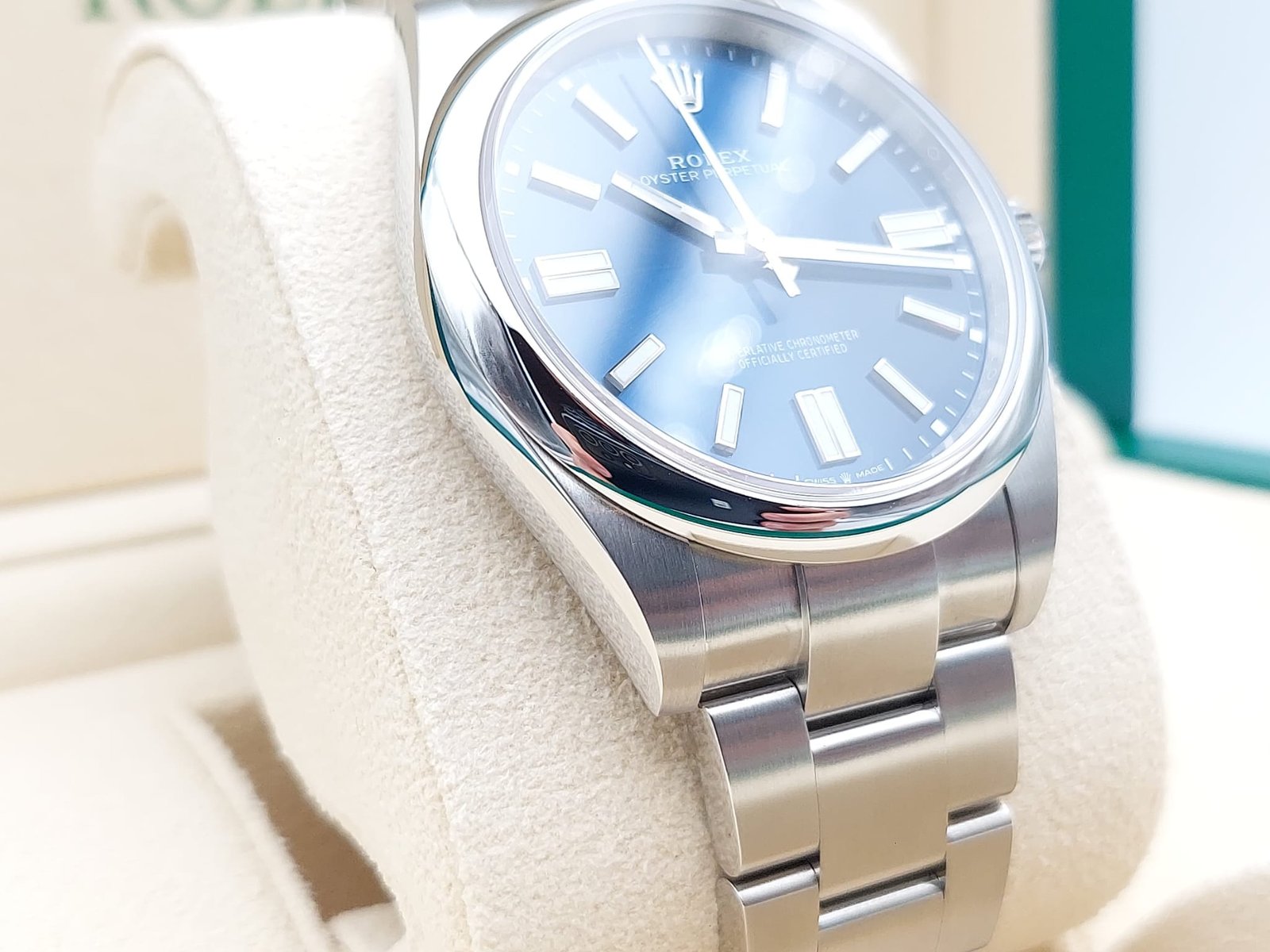 Rolex Oyster Perpetual 124300 Year 2024 (NEW) - Image 4