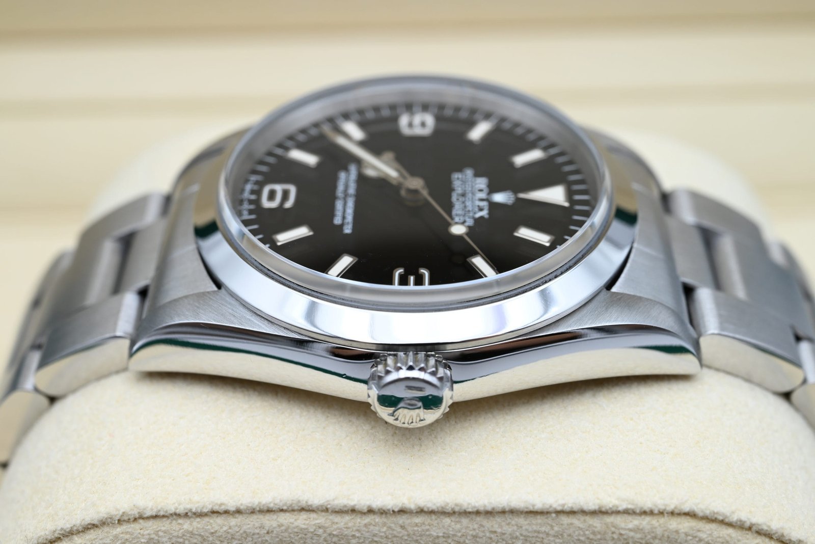 Rolex Explorer Ref. 14270 Year 1996 (Box & Papers) – Image 5