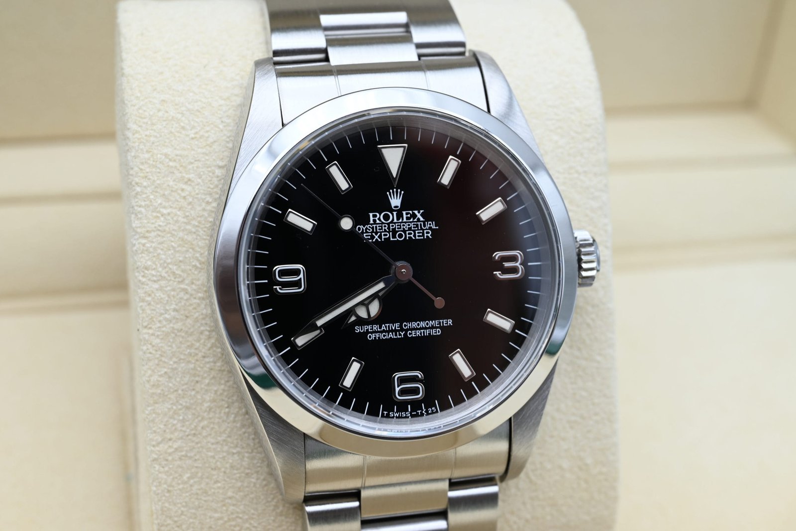Rolex Explorer Ref. 14270 Year 1996 (Box & Papers) – Image 6