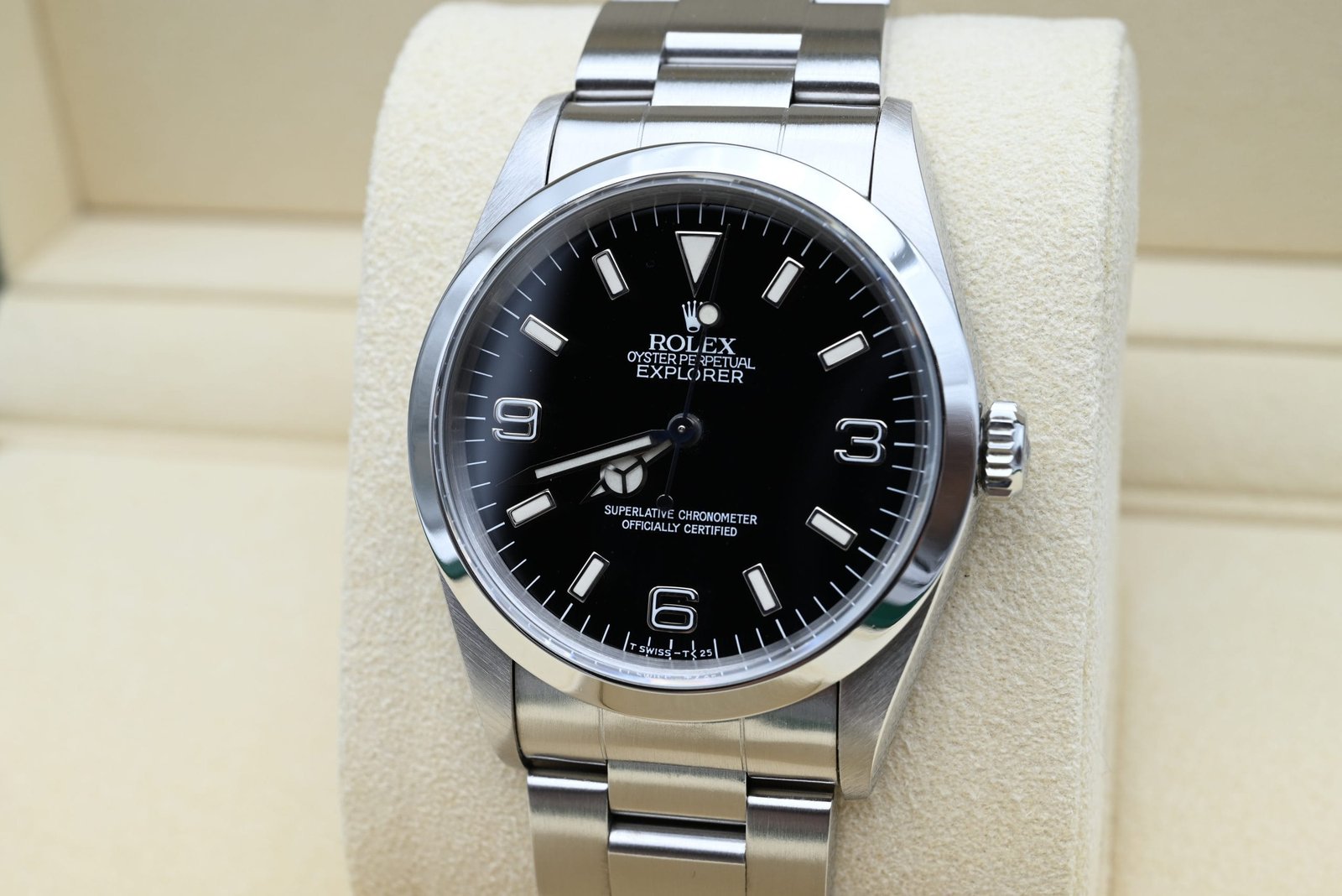 Rolex Explorer Ref. 14270 Year 1996 (Box & Papers) – Image 7