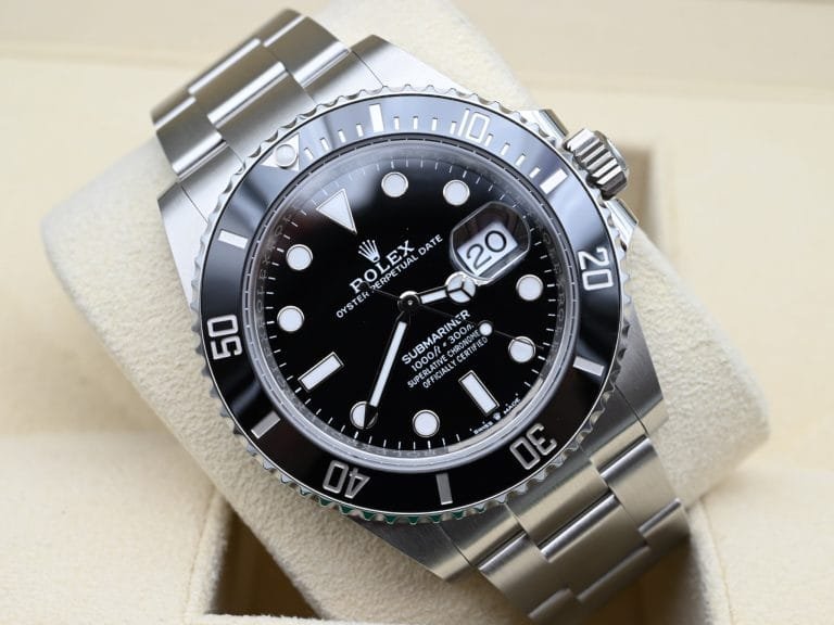 Rolex Submariner 126610LN (1)
