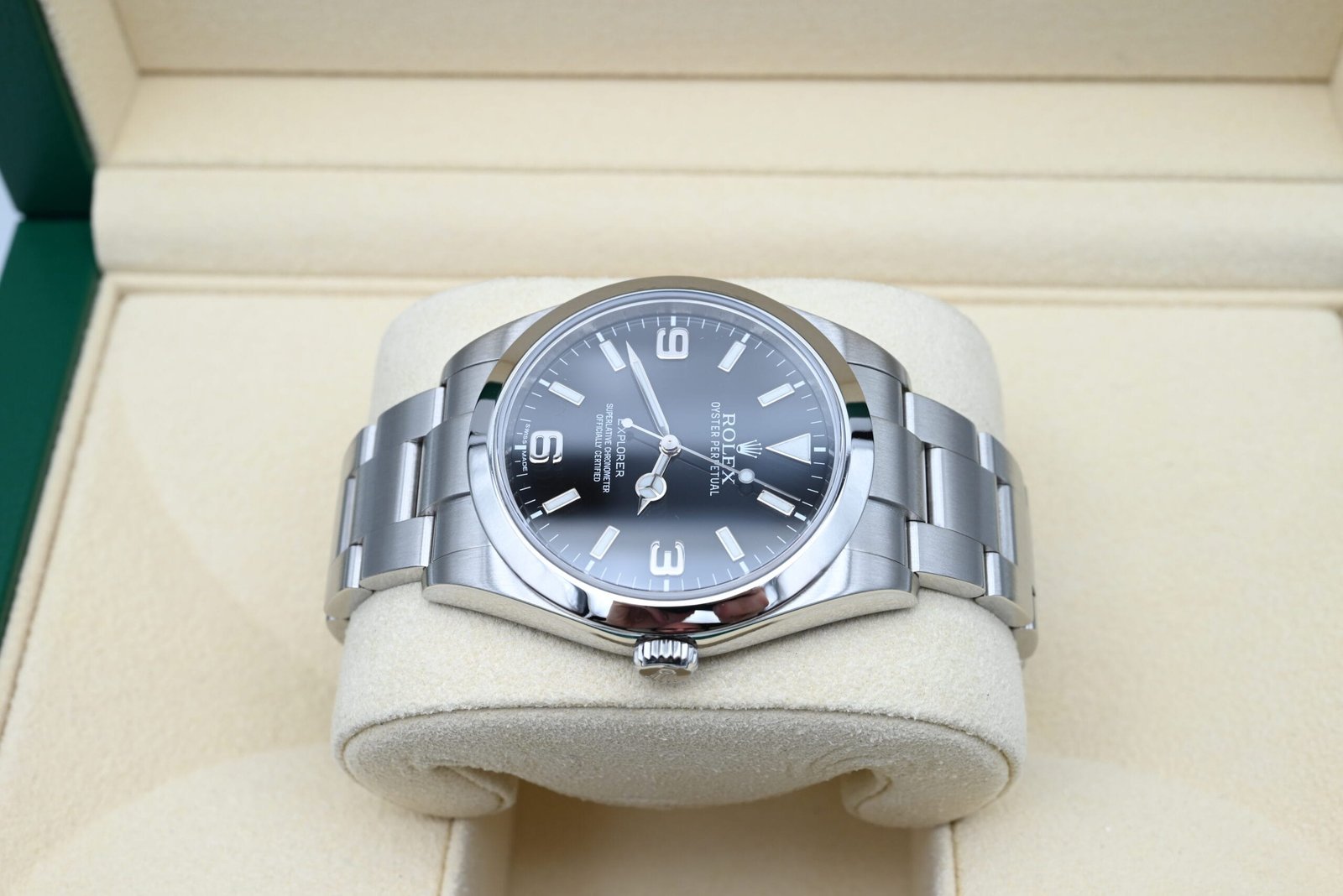 Rolex Explorer Ref. 214270 Year 2012 (Box & Papers) – Image 4