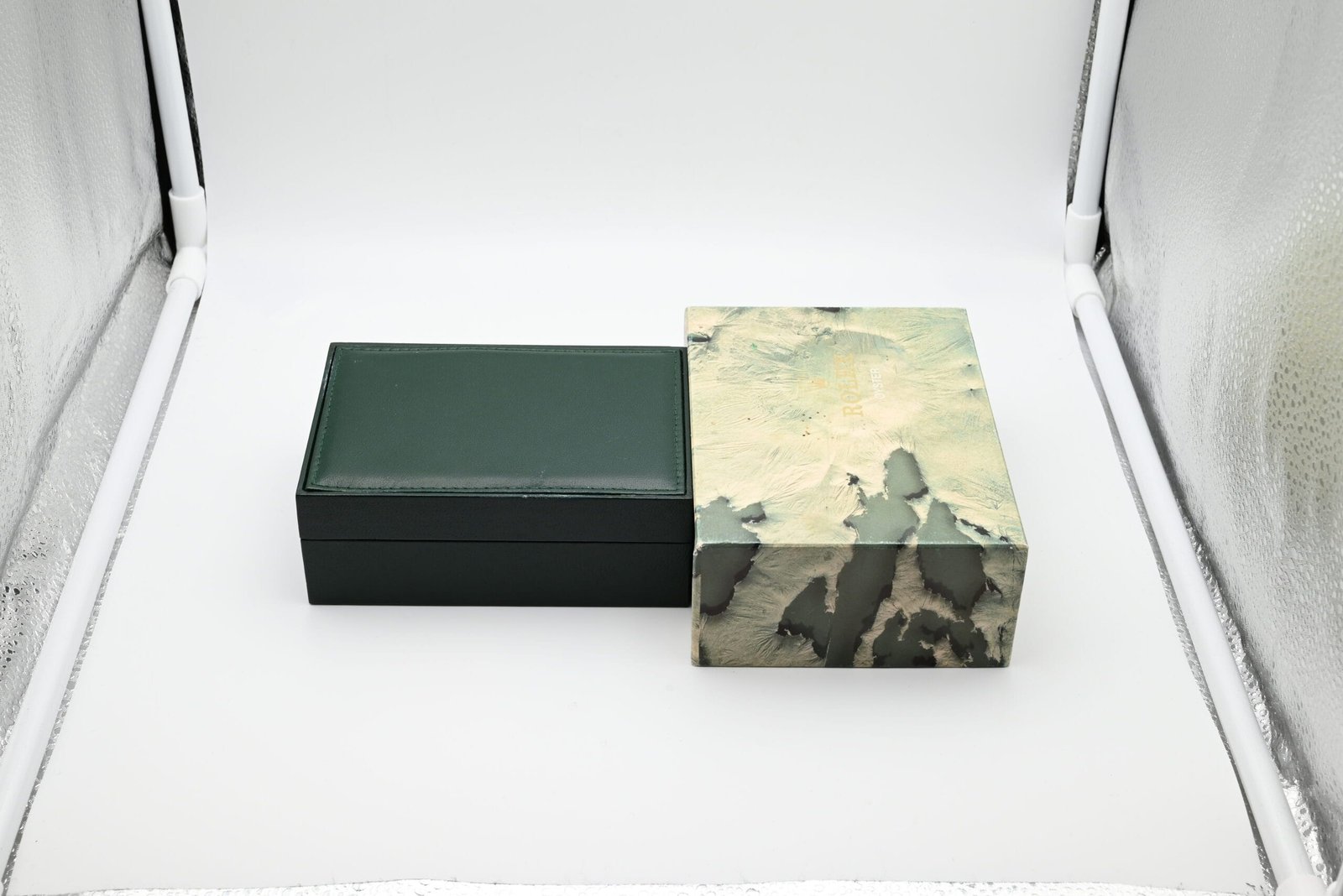 Rolex Sea-Dweller Ref. 16600 Year 1999 (Box) – Image 2