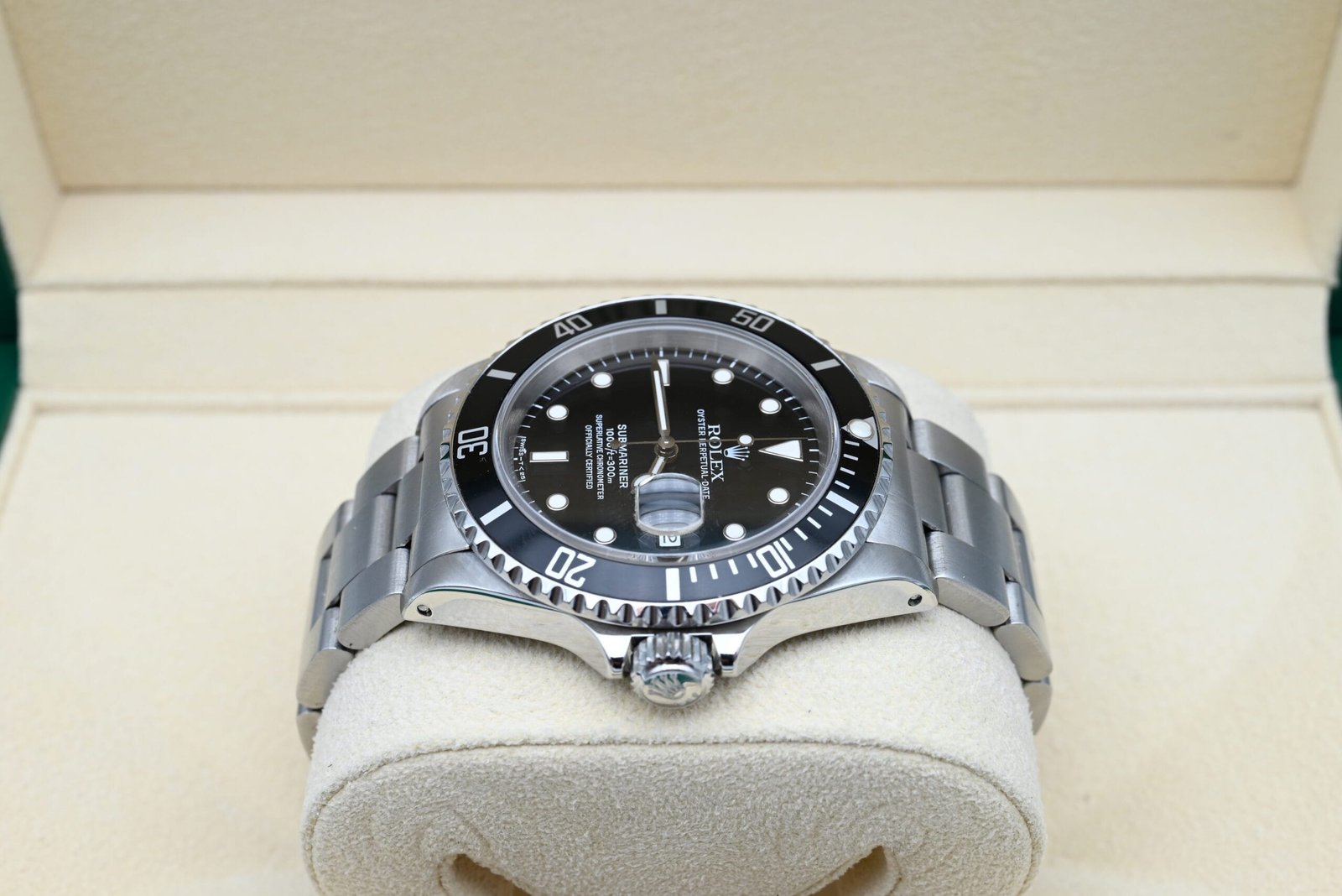 Rolex Submariner Ref. 16610 Year 1997 (Full Set) - Image 4