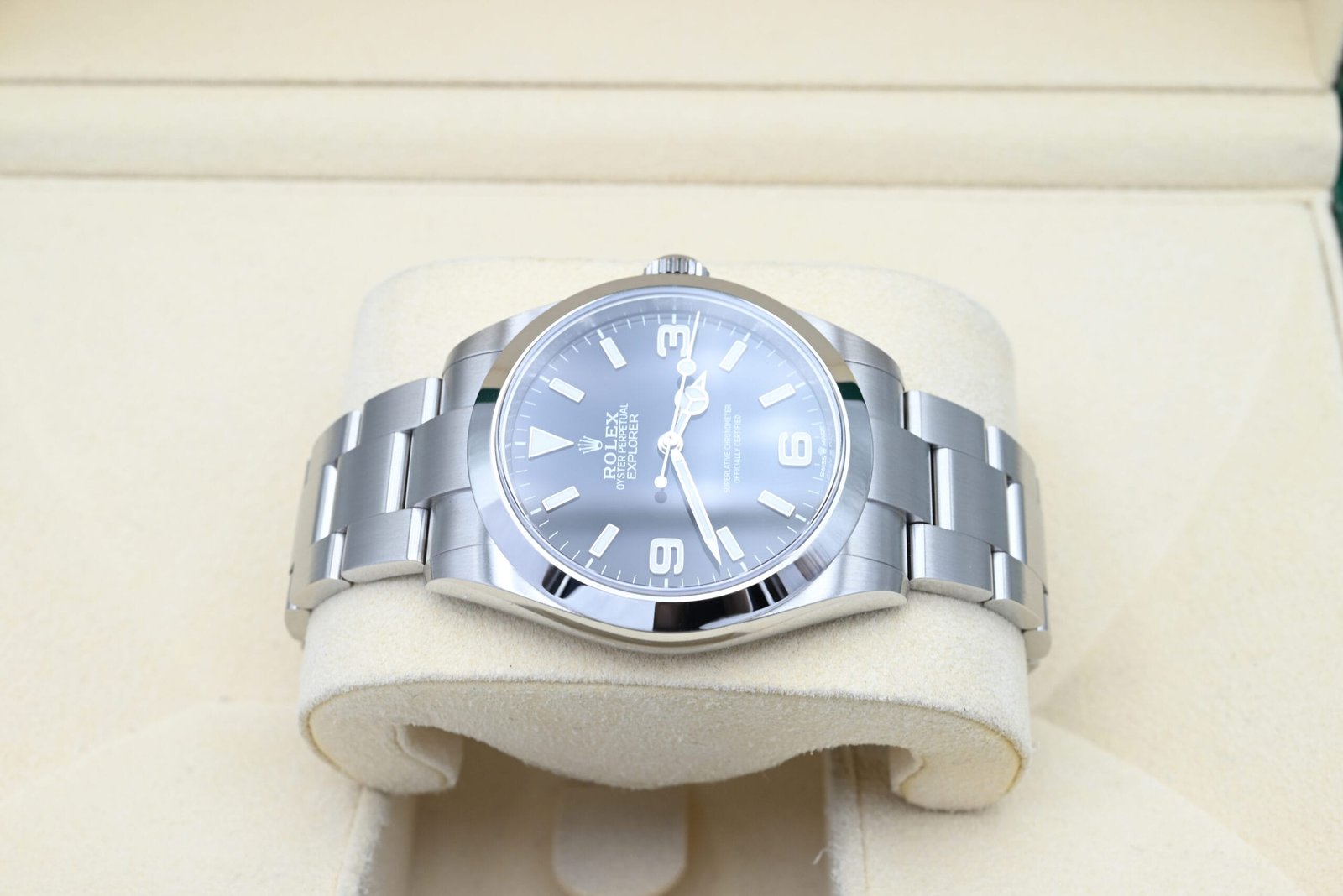 Rolex Explorer Ref. 224270 Year 2023 (Full Set) – Image 3